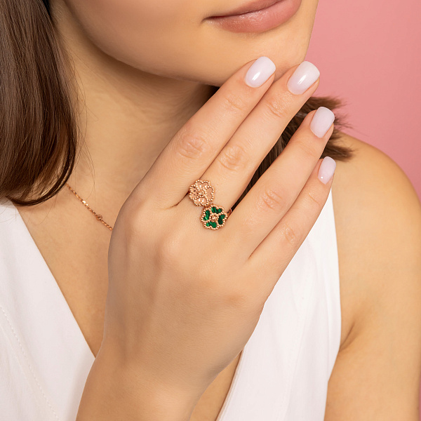 Золотое кольцо Клевер с малахитом (арт. 156604млх) – изображение 2