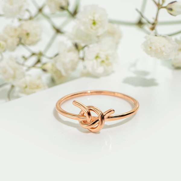 Кольцо Узелок из золота без камней (арт. 141106) – изображение 2