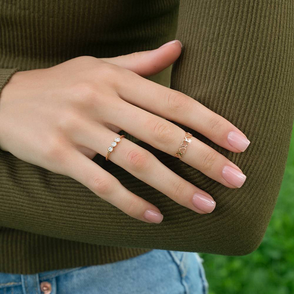 Золота каблучка з трьома фіанітами (арт. 155607) – зображення 2