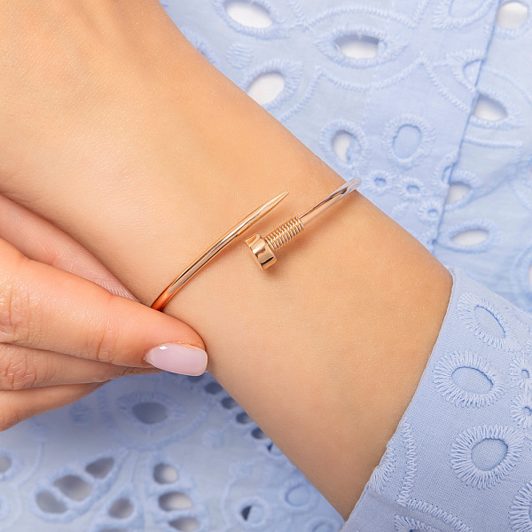 Золотой женский браслет в форме гвоздя (арт. 322534) – изображение 2