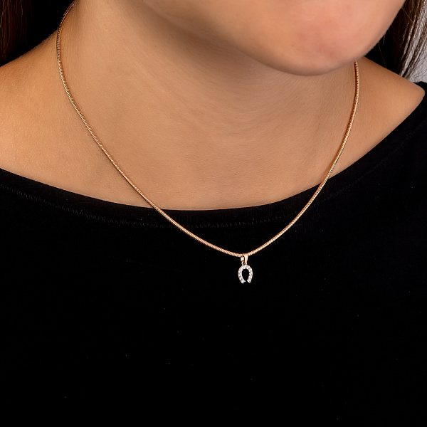 Золотая подвеска «Подкова» с фианитами (арт. 440264) – изображение 2