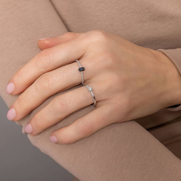 Кольцо из белого золота с бриллиантами и сапфиром (арт. К011333бс) – изображение 2