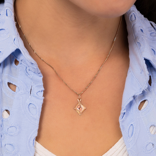 Золотая ладанка «Божья Матерь с младенцем» (арт. 400800) – изображение 2