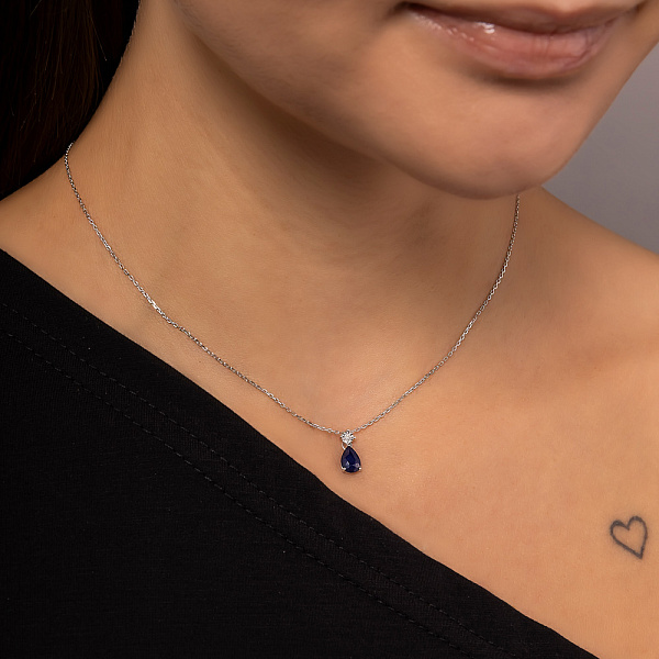 Золотое колье с сапфиром и бриллиантом (арт. Ц011753бс) – изображение 4