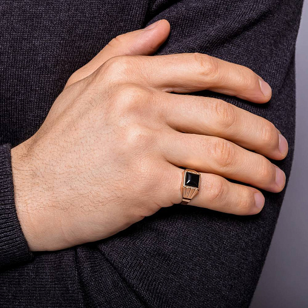 Золота печатка з оніксом (арт. 180568о) – зображення 4
