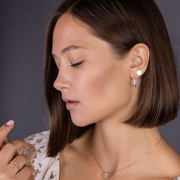 Золотые серьги кольца с фианитами (арт. 110481) – изображение 4