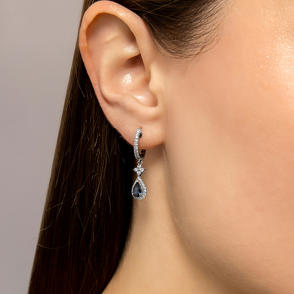 Серьги-кольца из белого золота с бриллиантами и сапфиром (арт. С341618050бс) – изображение 2