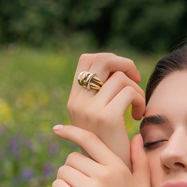 Массивное кольцо из желтого и белого золота (арт. 155660жб) – изображение 4