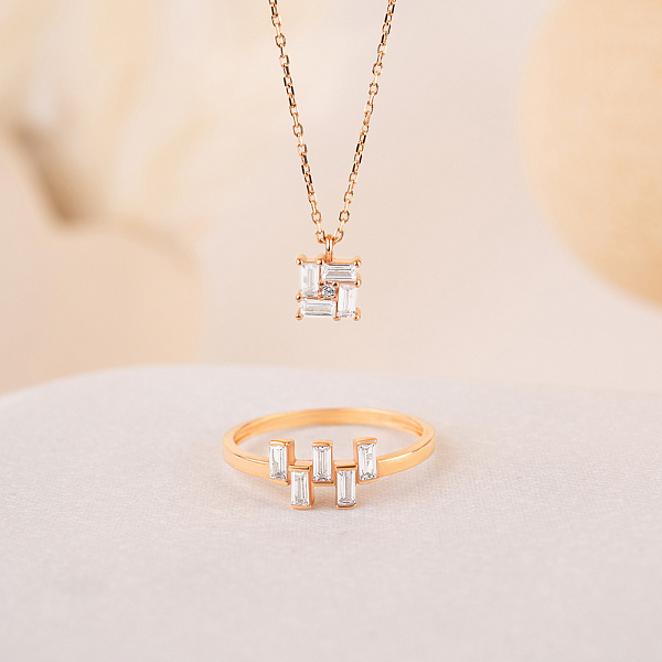 Каблучка з червоного золота з фіанітами (арт. 155579) – зображення 6