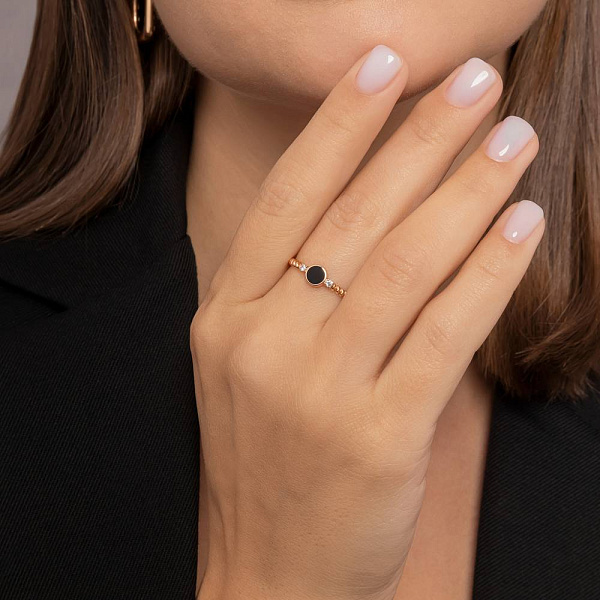 Кольцо Лýна из красного золота с эмалью и фианитами (арт. 141237еч) – изображение 2