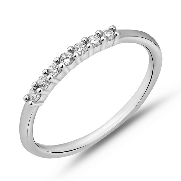 Серебряное кольцо с дорожкой из фианитов (арт. 7501/8146) – изображение 1