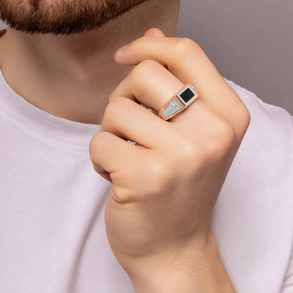 Золотий перстень з оніксом (арт. 180535кбо) – зображення 2