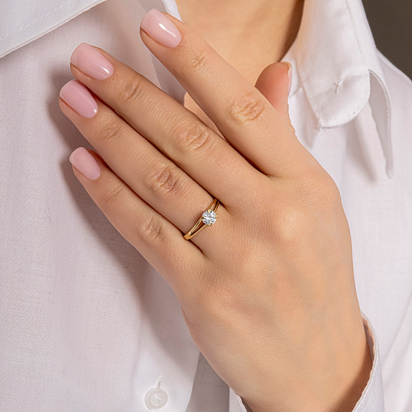 Заручальна каблучка з жовтого золота з фіанітами (арт. 140445ж) – зображення 2