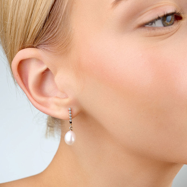 Золотые серьги с жемчужной подвеской (арт. 110883) – изображение 1