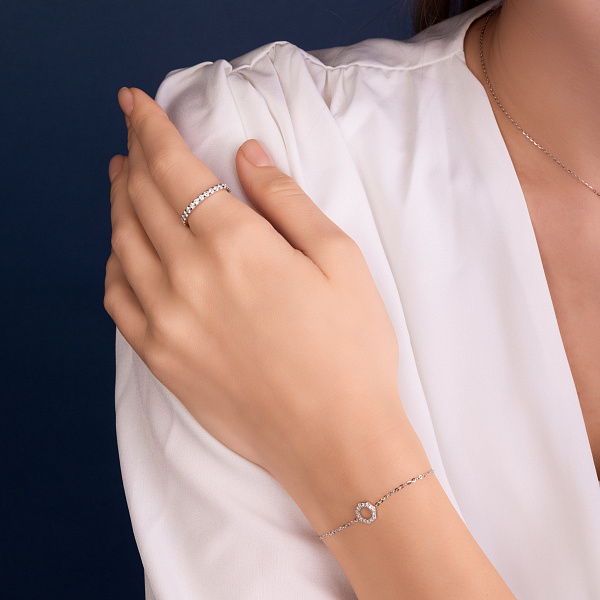 Золотое кольцо с дорожкой из бриллиантов (арт. К341337100б) – изображение 2