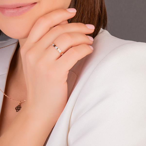 Золотое кольцо с фианитами (арт. 140055) – изображение 3