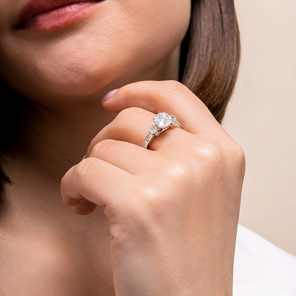 Каблучка з білого золота з діамантами (арт. К341508100б) – зображення 2