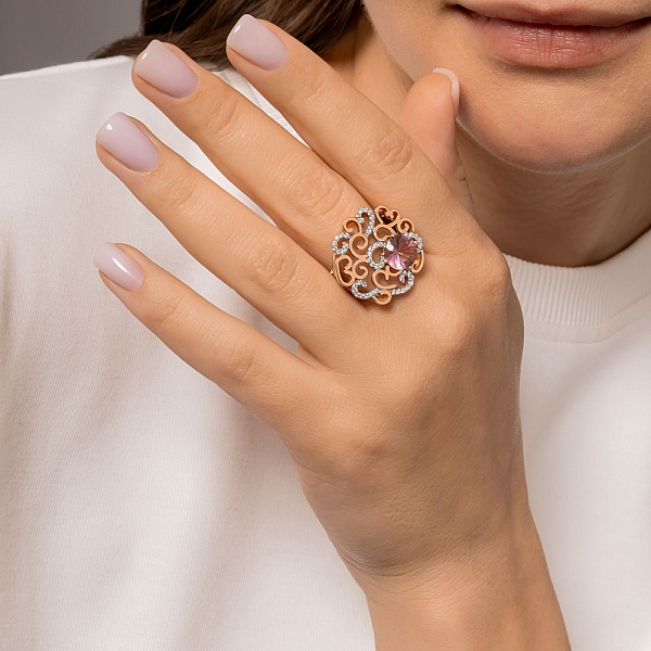 Массивное золотое кольцо с кварцем и фианитами (арт. 152696) – изображение 2