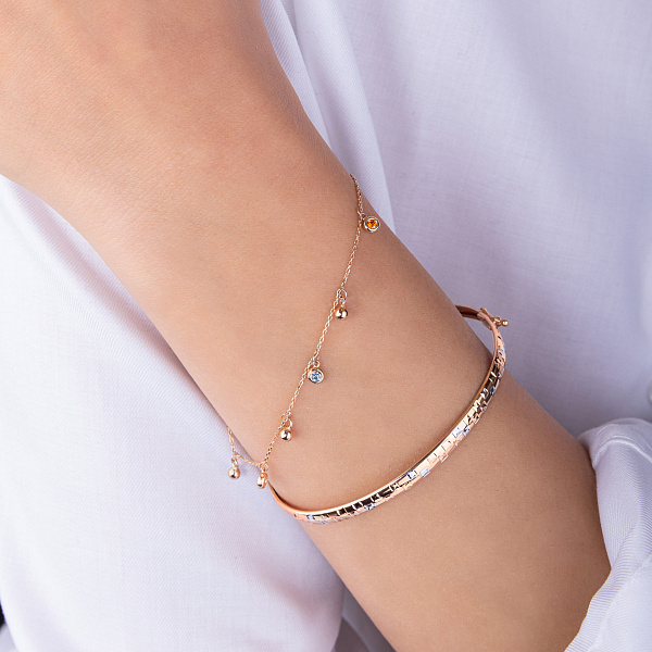 Золотой браслет с подвесками с цветными фианитами (арт. 326390цв) – изображение 3