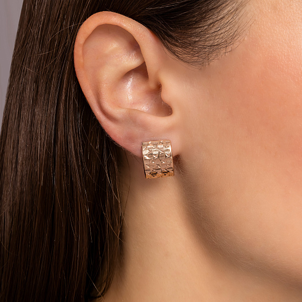 Золотые серьги с алмазной гранью (арт. 121408) – изображение 3