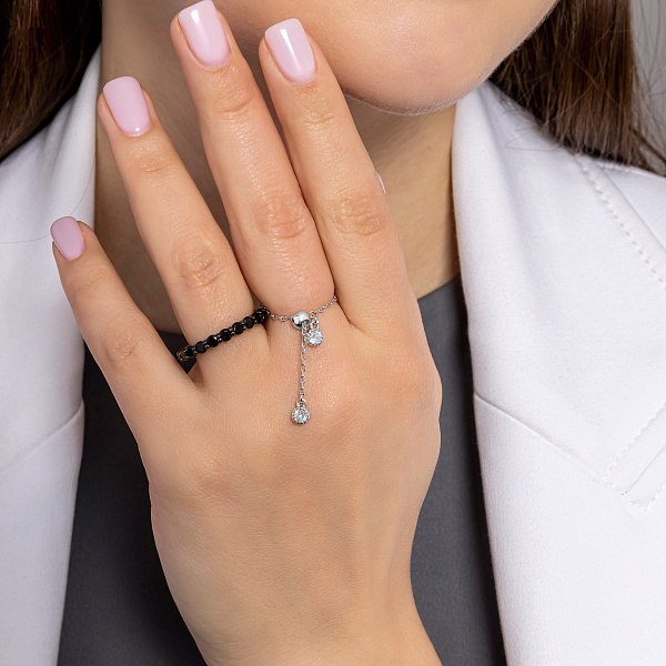 Серебряное кольцо с дорожкой из фианитов (арт. 7501/5372чч) – изображение 2