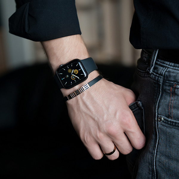 Браслет з каучука з золотими вставками (арт. 326283) – зображення 3