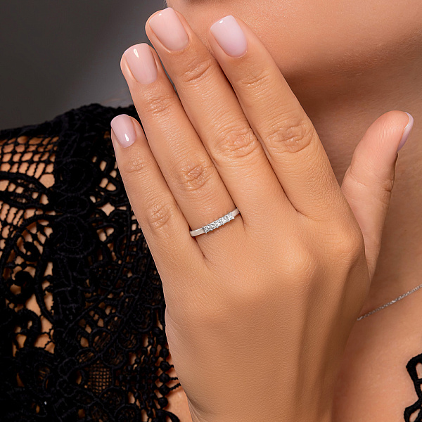 Каблучка з білого золота з діамантами (арт. К341387020б) – зображення 3