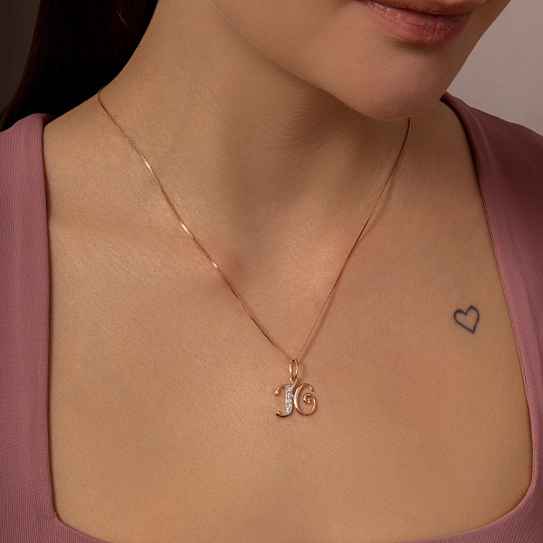 Золотая подвеска Буква Ю с фианитами (арт. 440295) – изображение 3