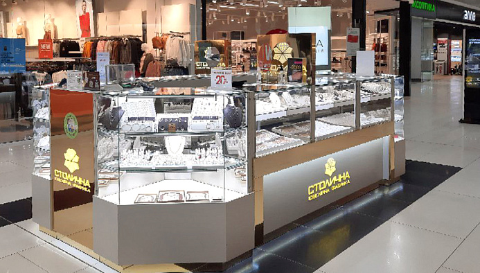 ТРЦ Hollywood (остров, 1-й этаж ТРЦ)