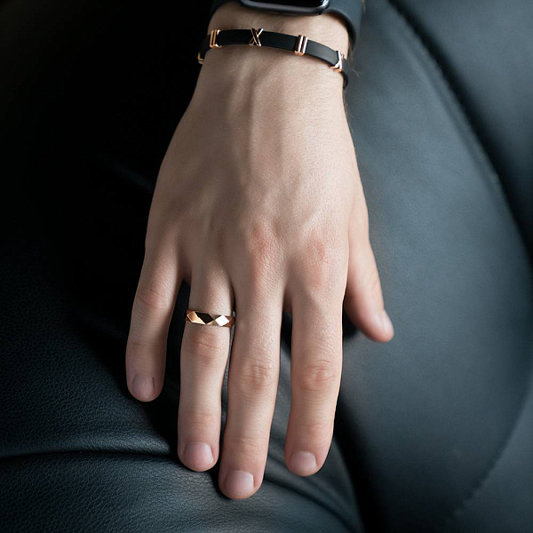 Золотое обручальное кольцо (арт. 239241) – изображение 3