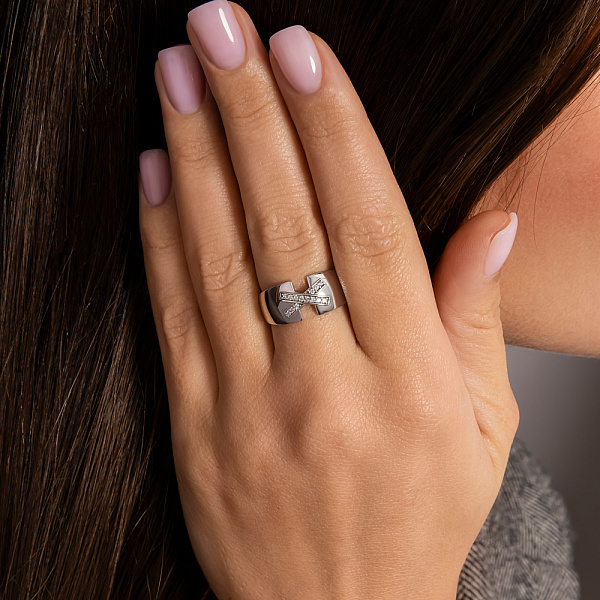 Кольцо из белого золота с фианитами (арт. 150676б) – изображение 2