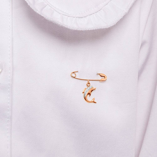Золотая булавка с подвеской дельфин с фианитами (арт. 360022) – изображение 2