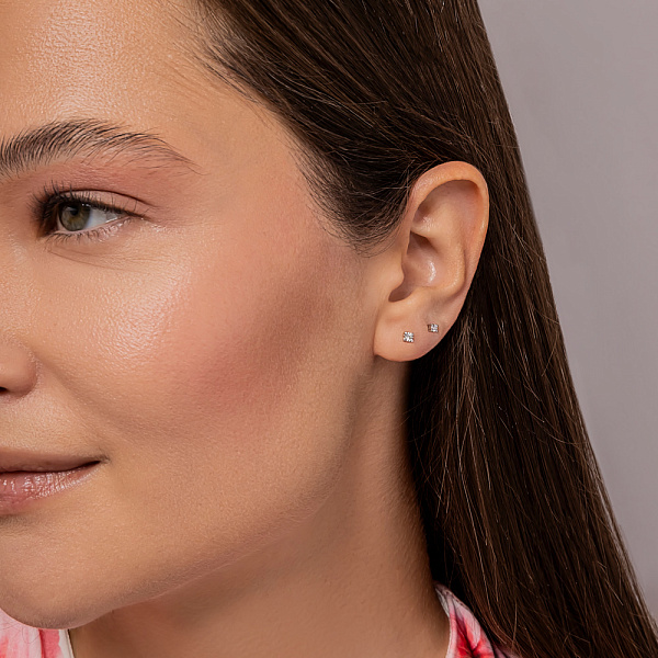 Серьги-пусеты из белого золота с бриллиантами (арт. Т011740б) – изображение 3