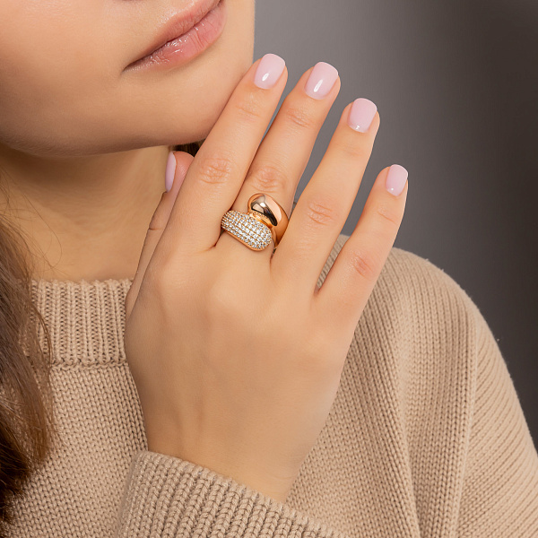 Золотое кольцо с фианитами (арт. 152054) – изображение 2