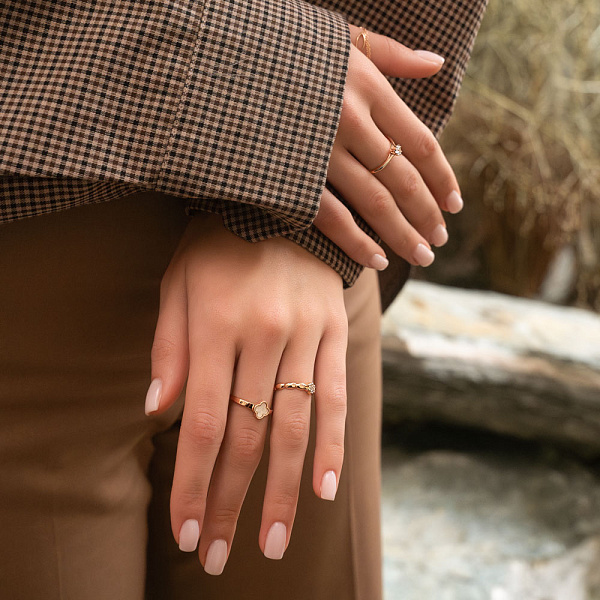 Золотое кольцо с эмалью (арт. 141087еп) – изображение 6