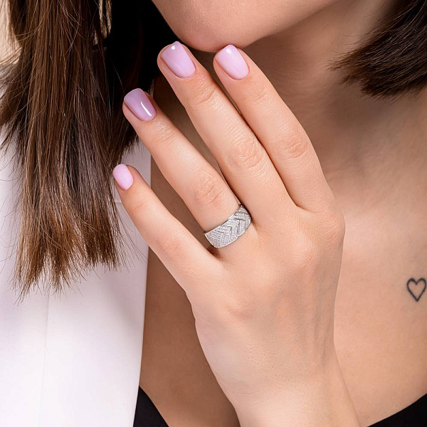 Широка золота каблучка з діамантами (арт. К341475020б) – зображення 3