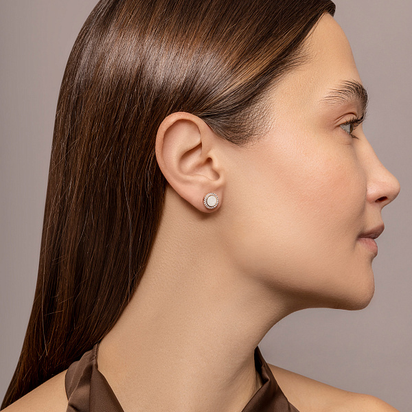 Золотые серьги пусеты Лýна с эмалью и фианитами (арт. 110327еп) – изображение 3