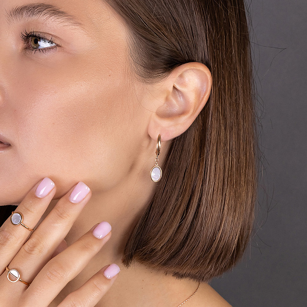 Серьги Лýна из красного золота с перламутром (арт. 109515п) – изображение 4