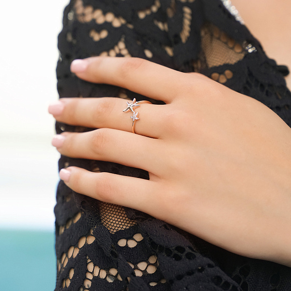 Золотое кольцо с фианитами (арт. 141306) – изображение 3