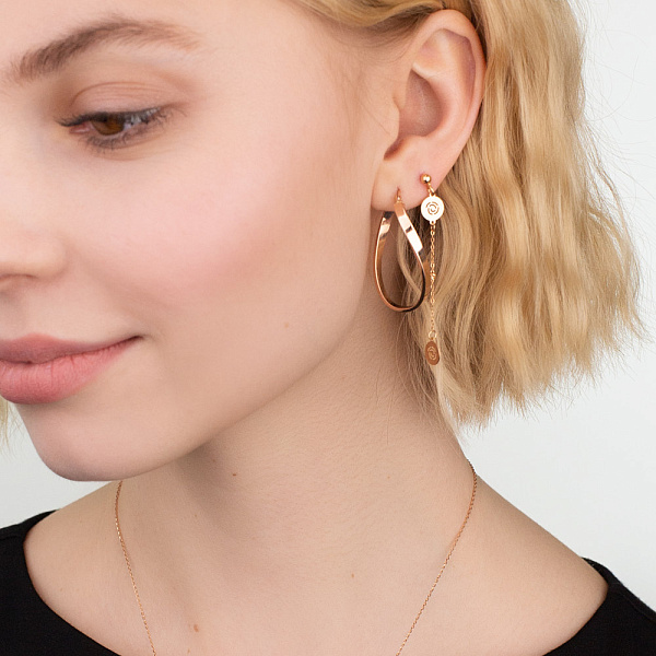 Серьги-гвоздики из красного золота с подвесками (арт. 109240) – изображение 3