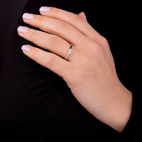 Золотое кольцо с бриллиантом (арт. К341341010б) – изображение 2