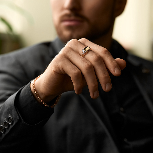 Печатка из красного золота без камней (арт. 170043) – изображение 2