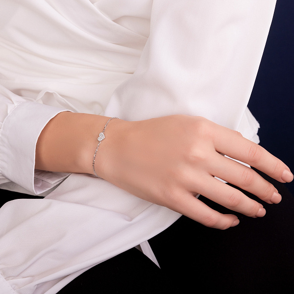 Браслет золотой с сердечком с бриллиантами (арт. Б341365010б) – изображение 3