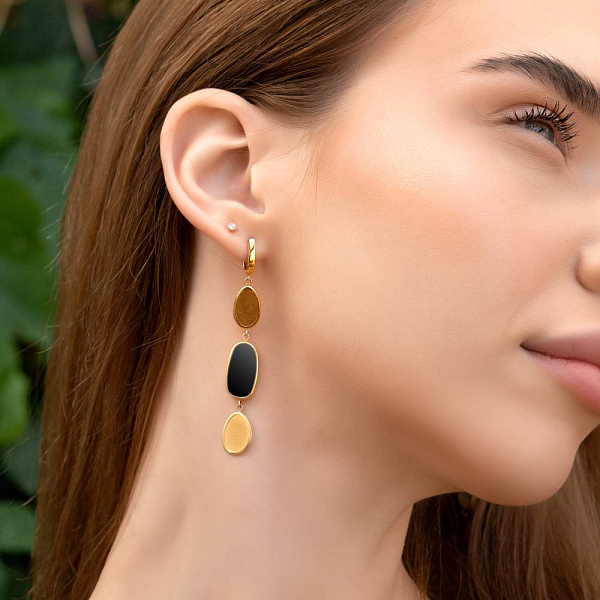 Золоті сережки-підвіски Diva з оніксом (арт. 107593жо) – зображення 2