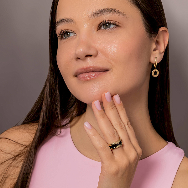 Золотое кольцо с ониксом (арт. 152360жо) – изображение 4