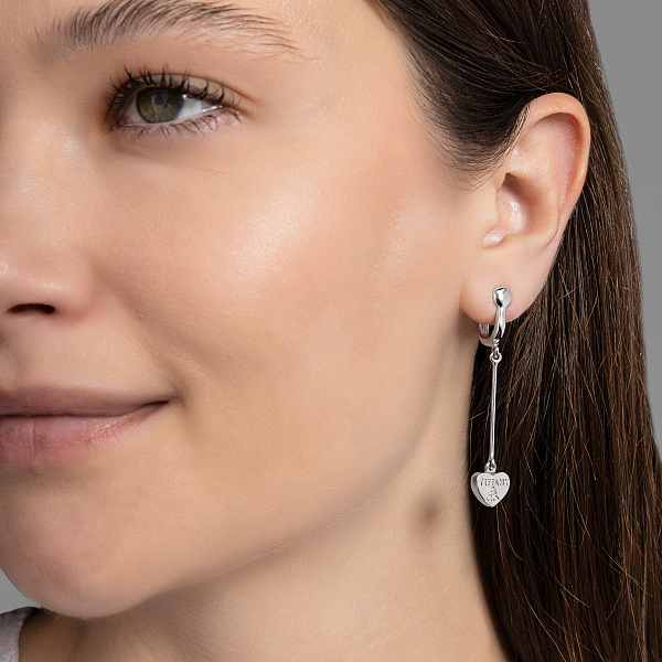 Серьги из белого золота с подвеской Сердечки (арт. 104677б) – изображение 2