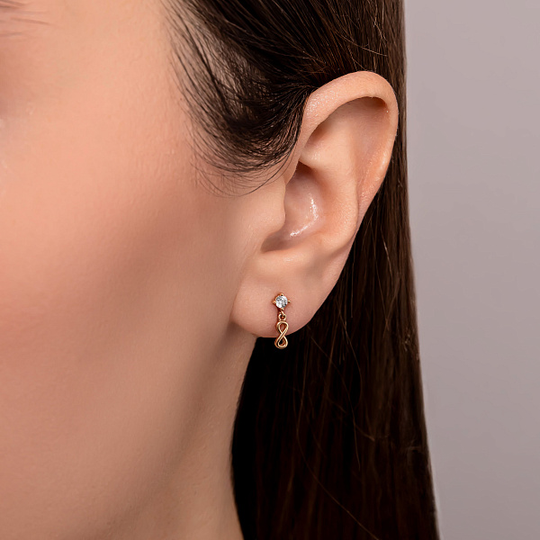 Золоті сережки-пусети з підвіскою "Нескінченність" (арт. 108783) – зображення 2