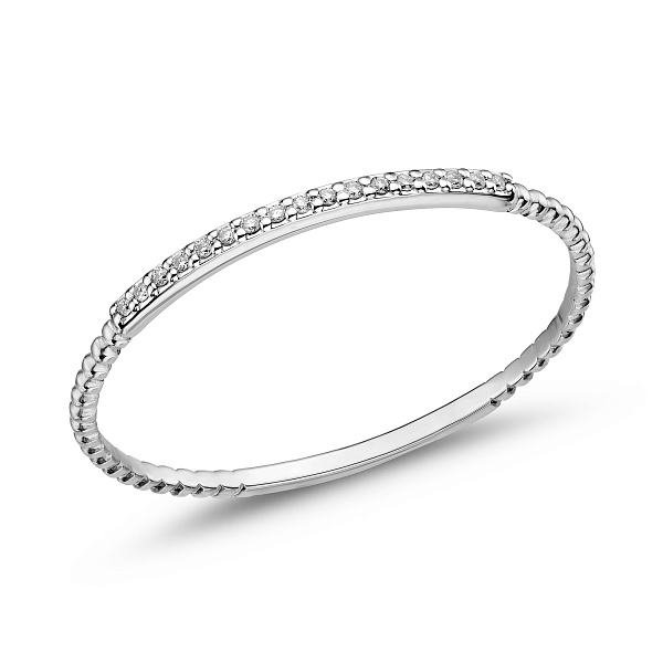Тонка каблучка з білого золота з доріжкою з діамантів (арт. К011354б) – зображення 1