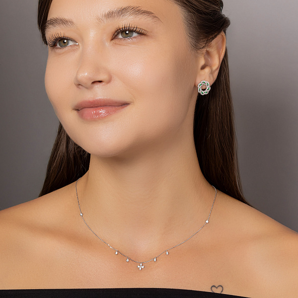 Золотые серьги с изумрудами и бриллиантами (арт. 2190380202и) – изображение 2