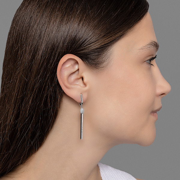 Серьги-подвески из белого золота с фианитами (арт. 107520б) – изображение 3